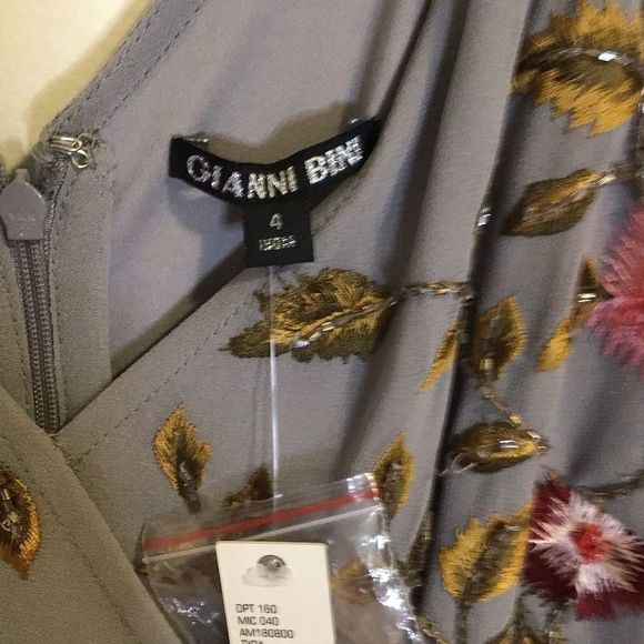 NWT Gianni Bini Trya Lady Luck Iced Violet Floral Dress - Picture 8 of 8